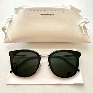❤️Excellent GENTLE MONSTER Black Sunglasses Classic!